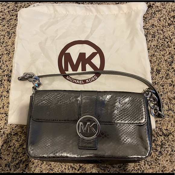 NWOT Michael Kors Fulton Silver Snakeskin Baguette - Picture 6 of 8